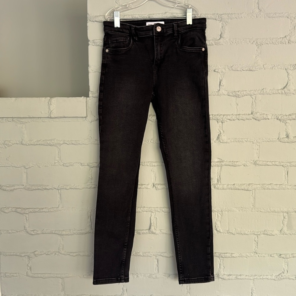 Zara Girls Black Skinny Jeans
Size 11-12